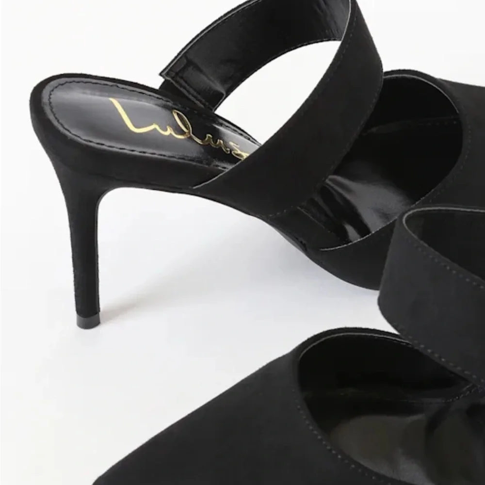 Lulu's Chic Black “Faire” Pointed Toe Mules